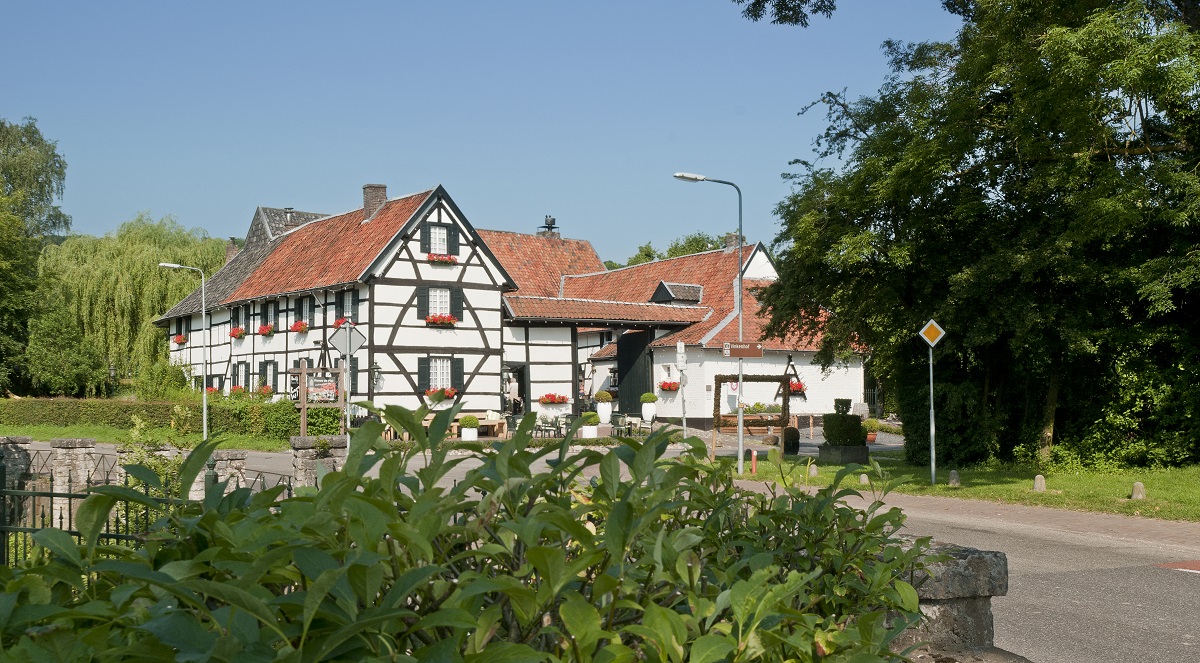 Hoeve de Plei _front1_copyright 2013 Ivo Vleugels